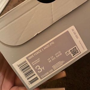 Nike Air Force black and white size 3